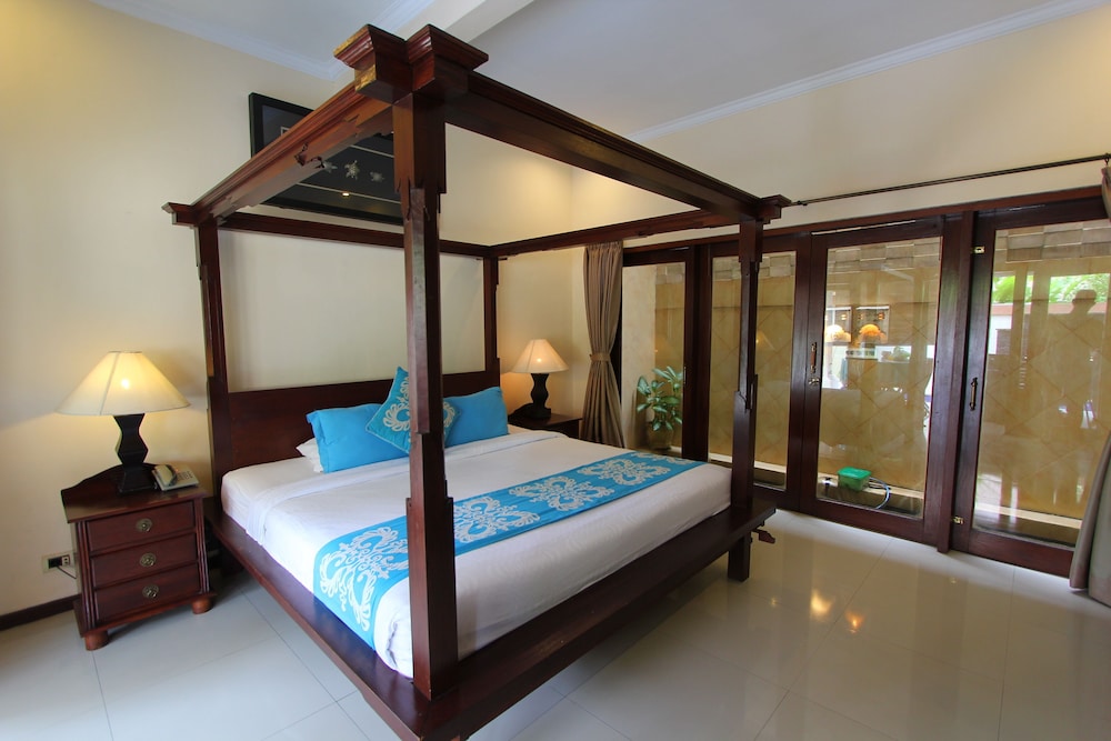 Heliconia Villa 30/77