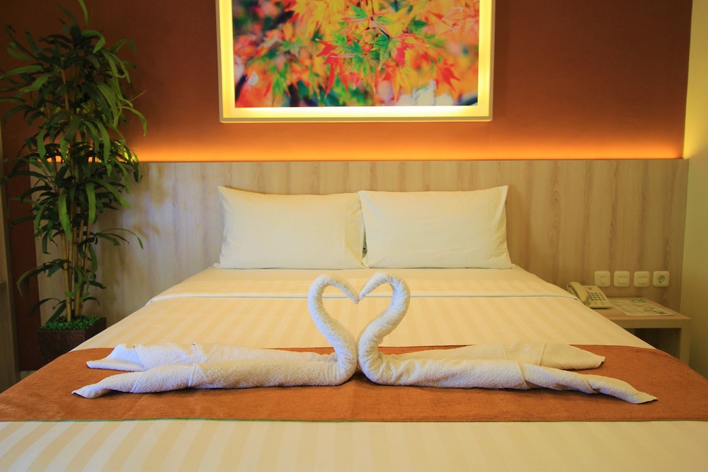 D'Bamboo Suites 51/58