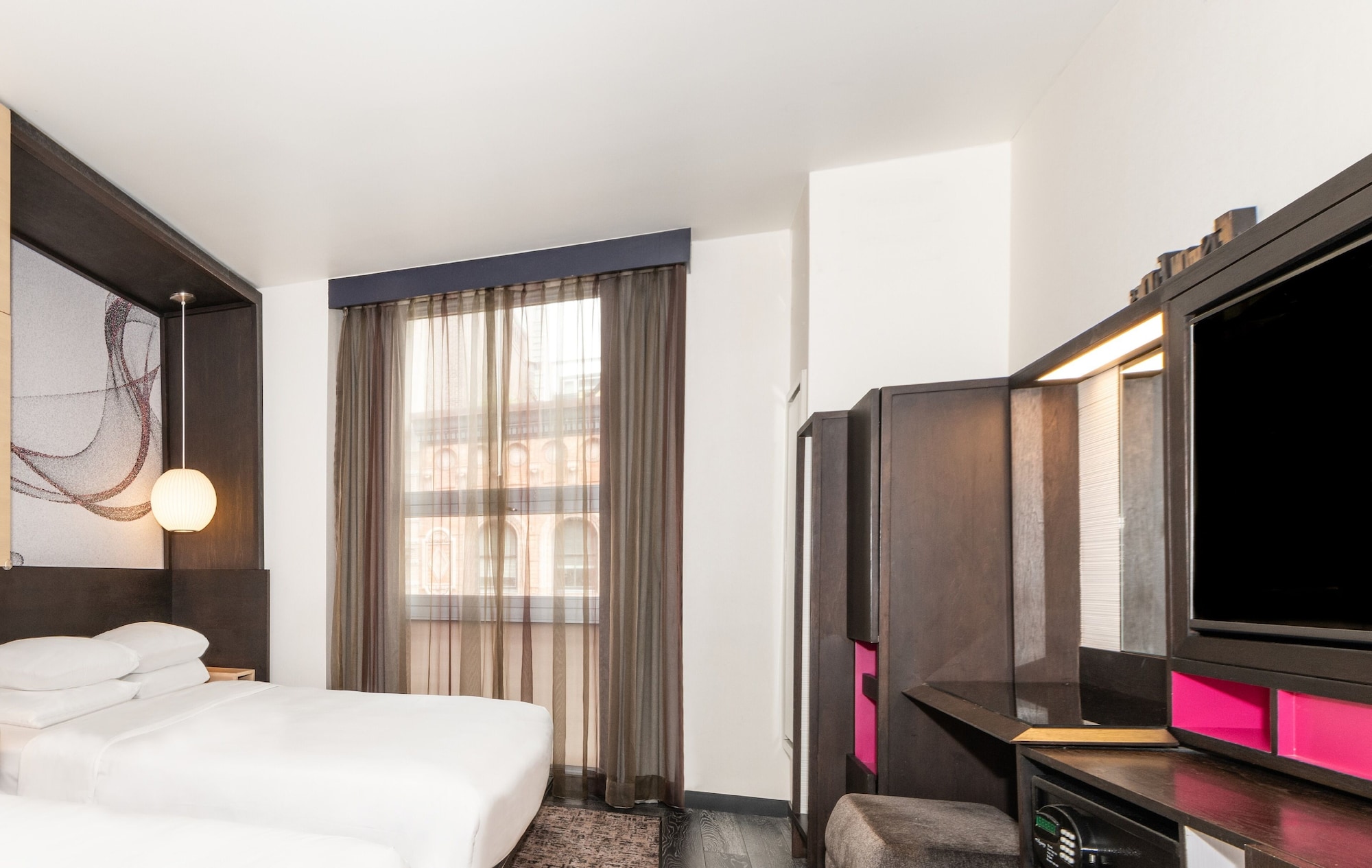 Room, 2 Queen Beds, City View
