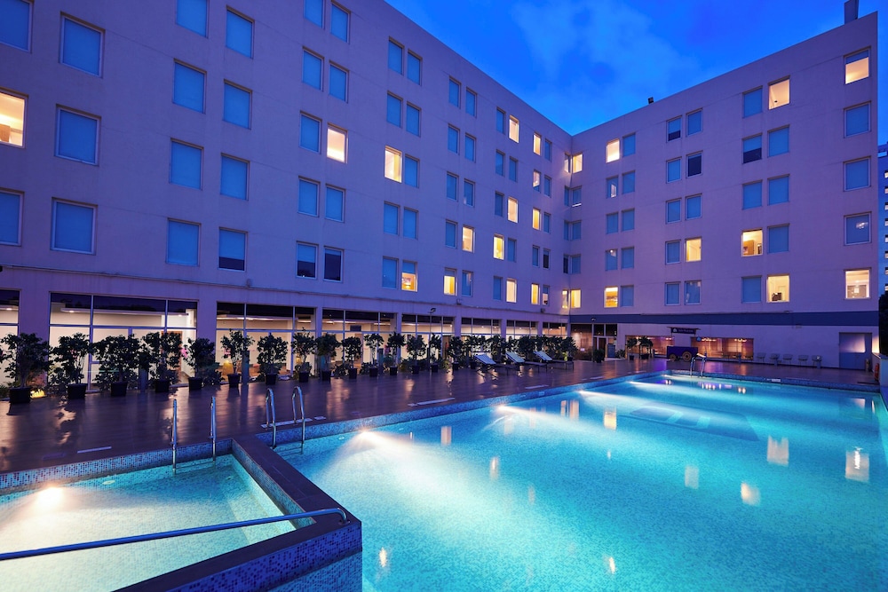 Aloft Bengaluru Whitefield 4/50