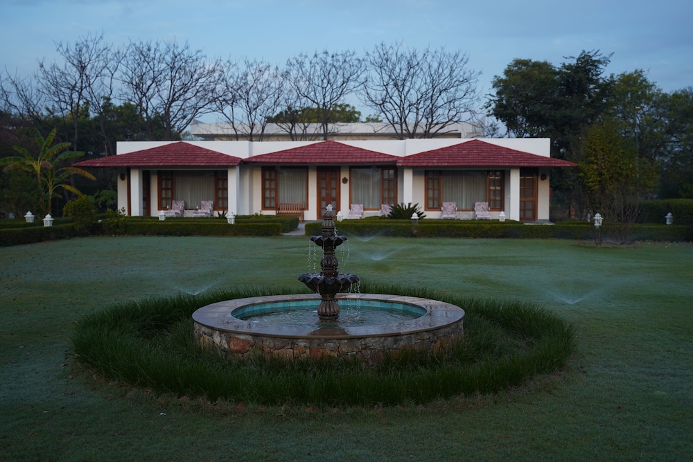 Sariska Safari Lodge 28/30