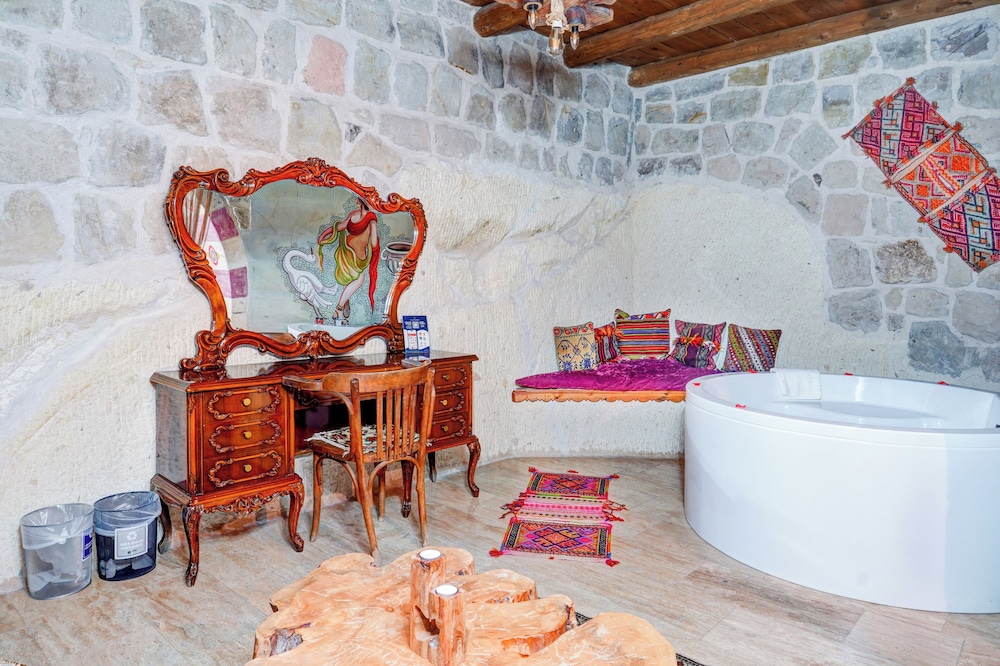 Nova Cave Hotel 6/50