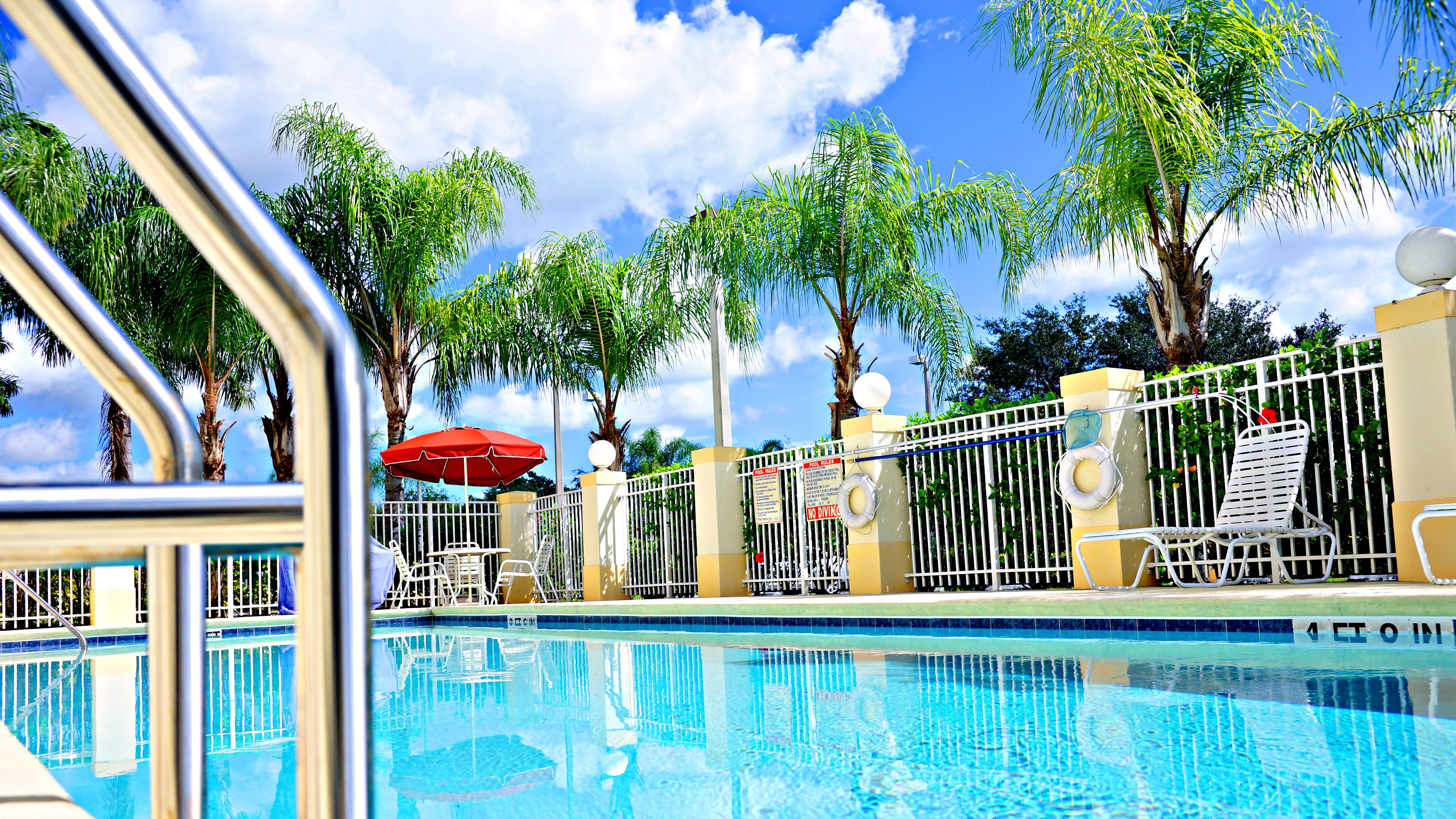 Holiday Inn Express Stuart 53/57