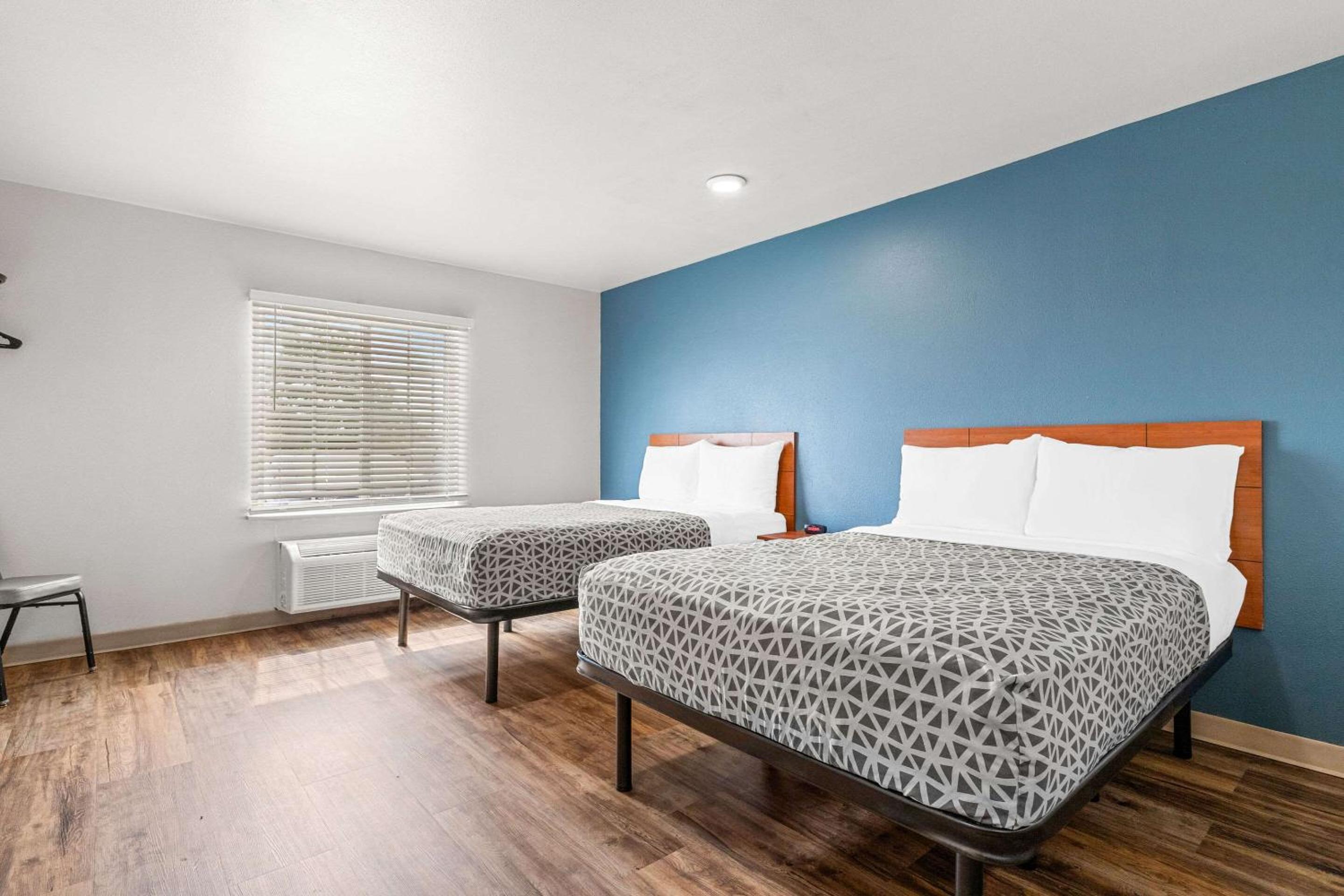 غرفة بسريرين مزدوجين، WoodSpring Suites Tulsa 5/10