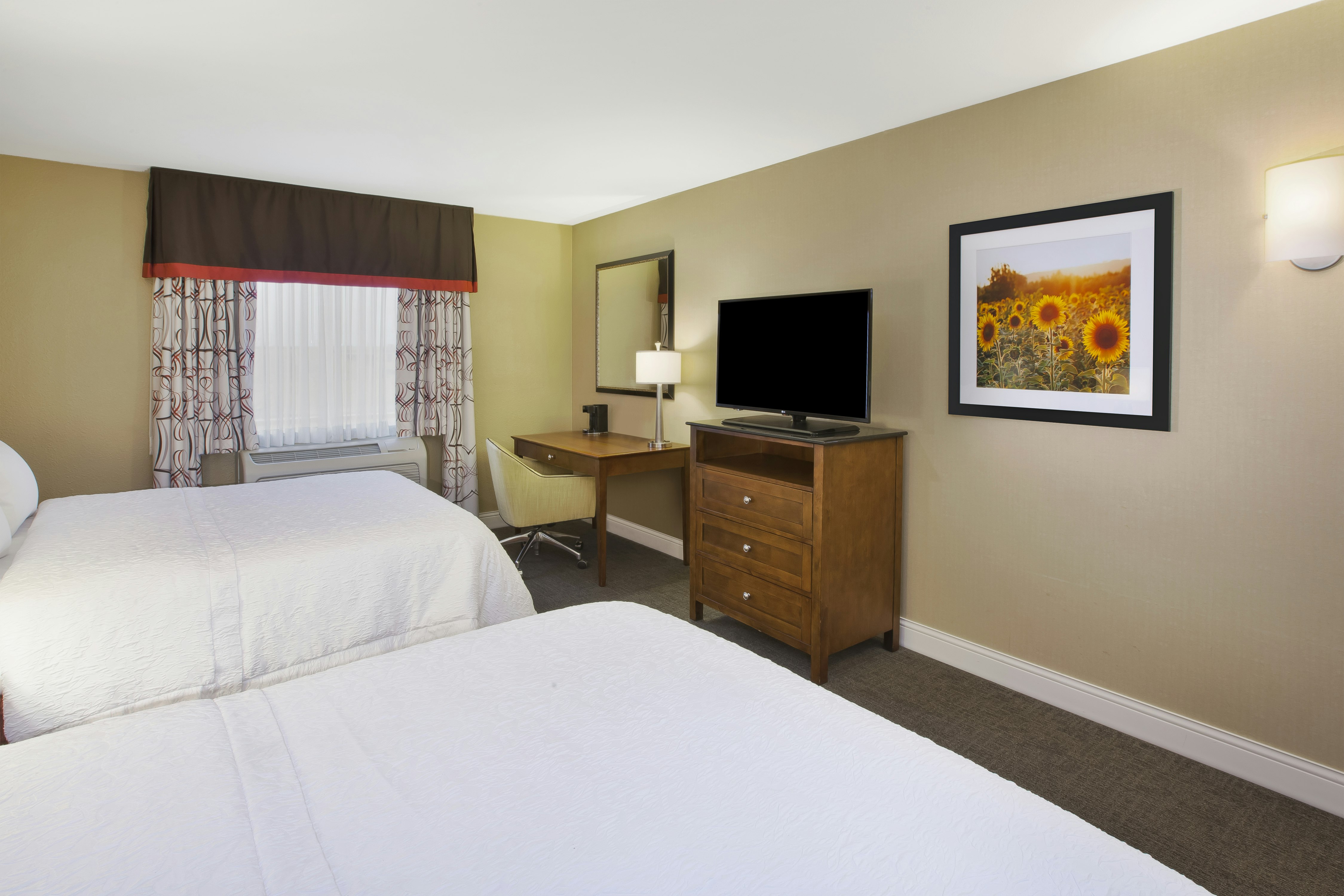 ROOM, 2 QUEEN BEDS
