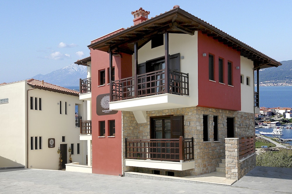 Helianthus Guesthouse 4/50