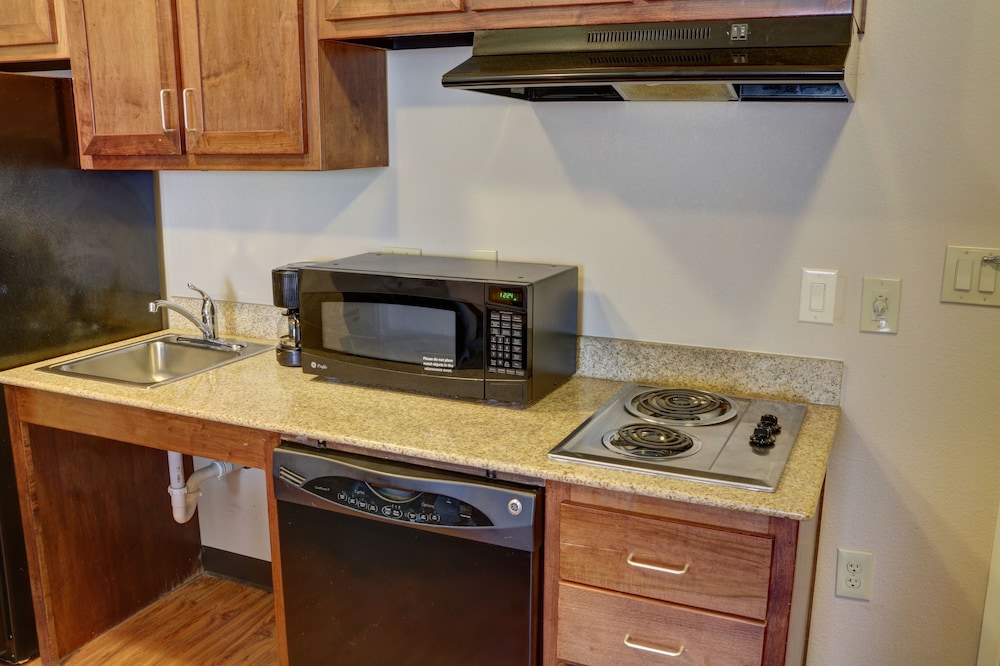Candlewood Suites Texarkana 48/53