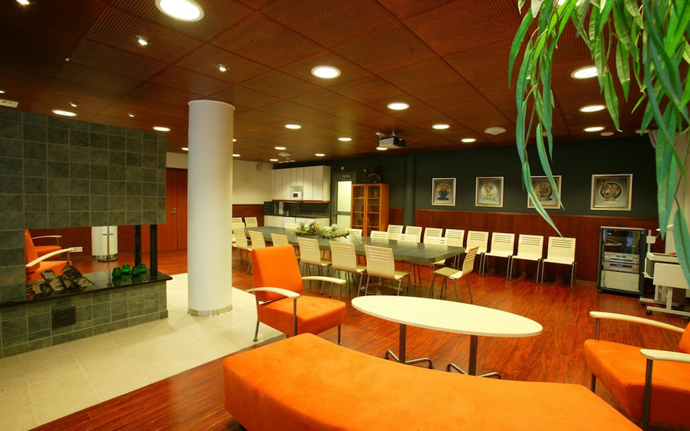 Santasport Hostel 24/32