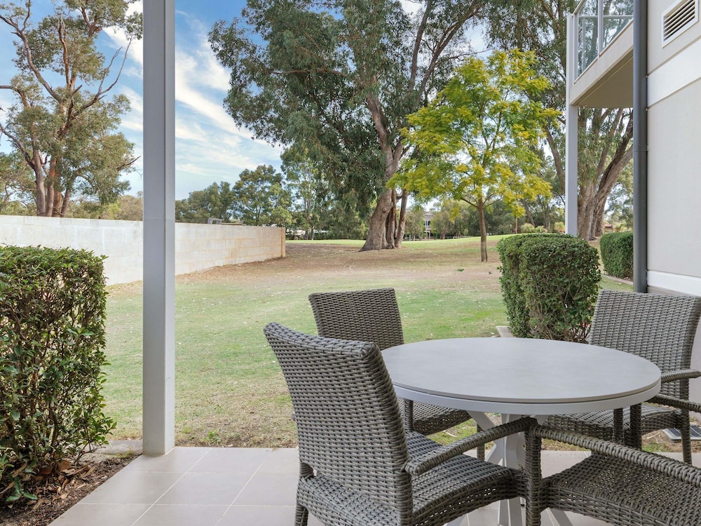 The Sebel Swan Valley The Vines 40/57