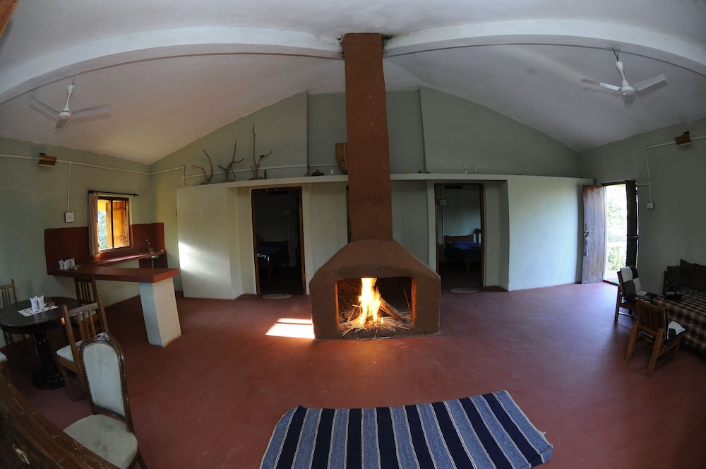 KEN RIVER LODGE 13/24