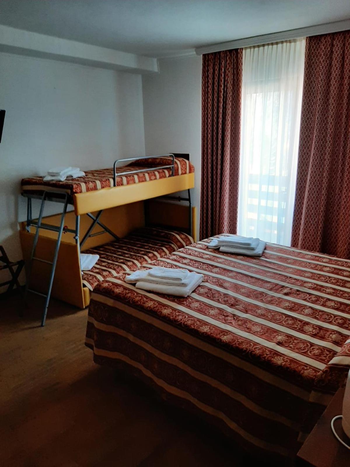 Ski Hotel Italia 23/54