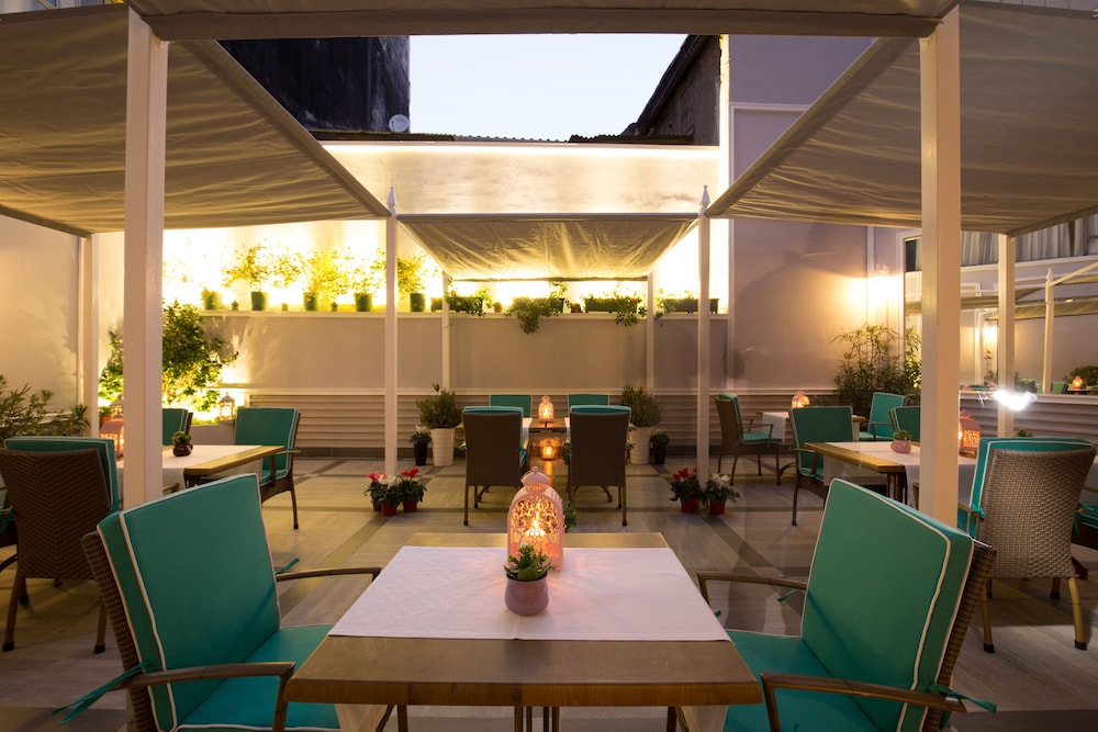 LALAHAN HOTEL 47/61
