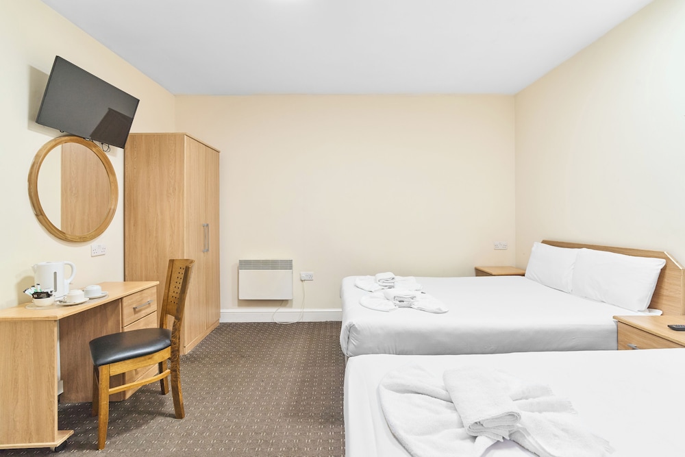 Woodlands Lodge Ilford 12/50