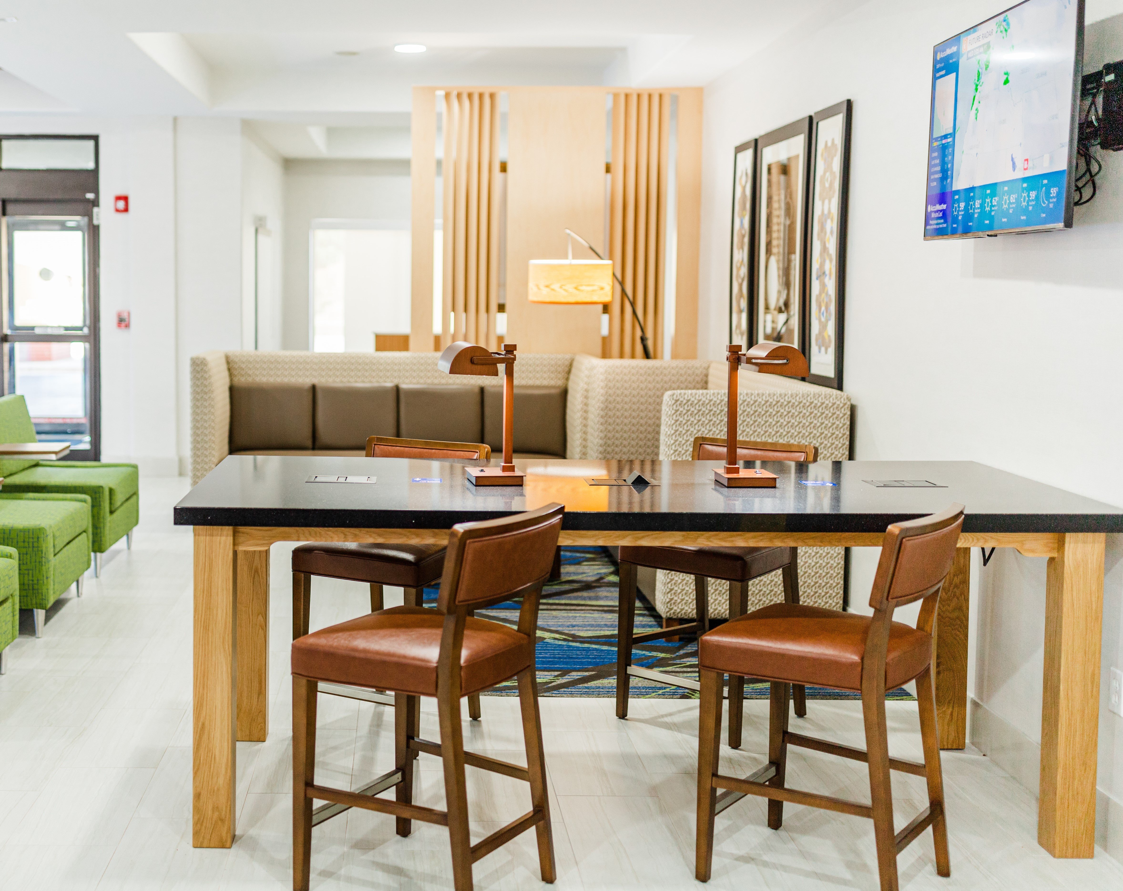 Holiday Inn Express Andalusia 24/33