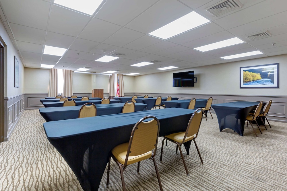 Comfort Suites Fredericksburg South 40/41