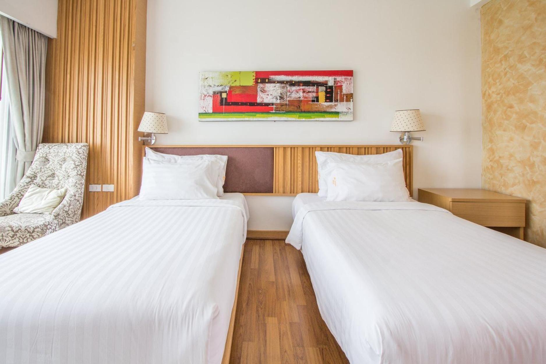 Premium, Double or Twin Bed, Ma Maison Hotel 2/4