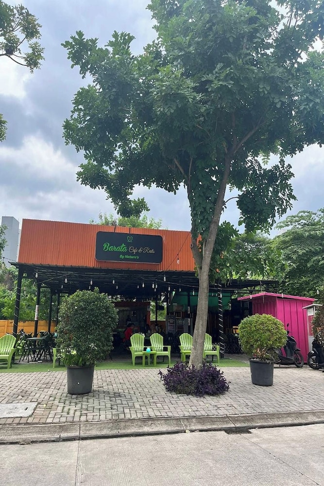 Barata Hotel Near Bandara Soekarno Hatta 4/32