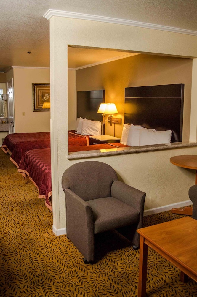 Executive Inn And Suites Sacramento 27/43
