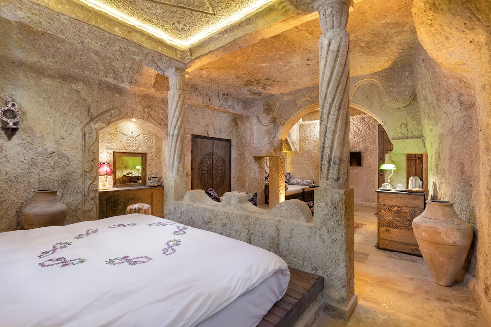 Kayata Cave Suites 19/50