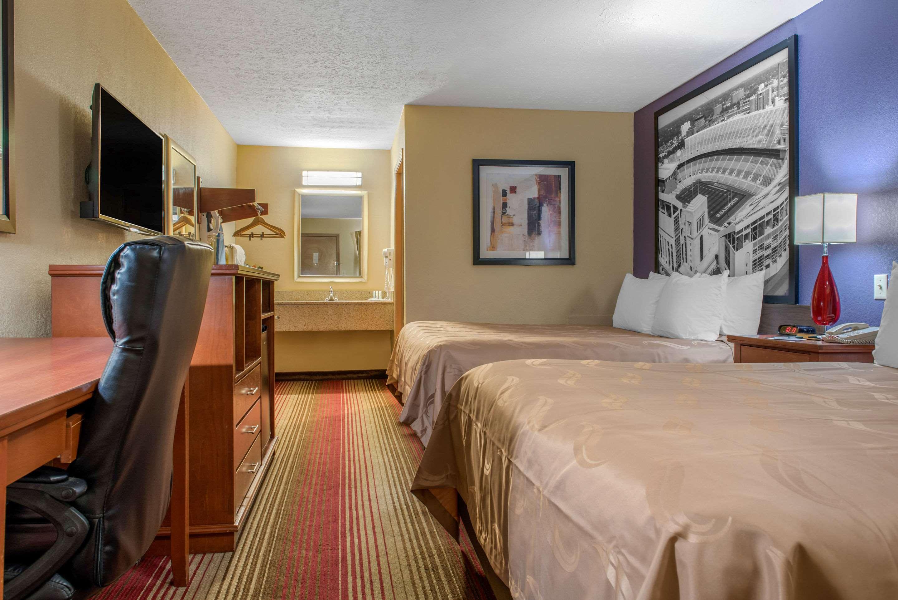 ROOM, 2 QUEEN BEDS, SMOKING
