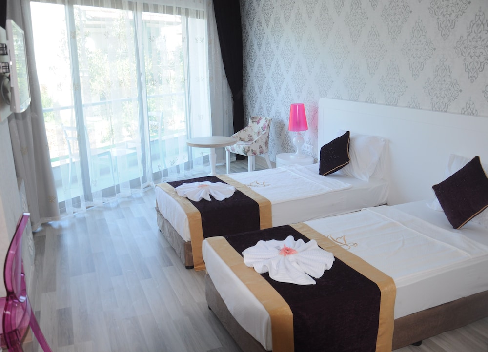 Raymar Resort and Aqua 10/50