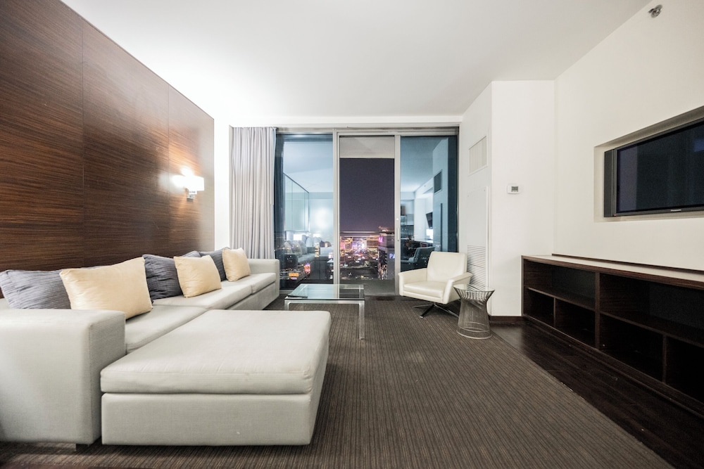 StripViewSuites at Palms Place 31/79