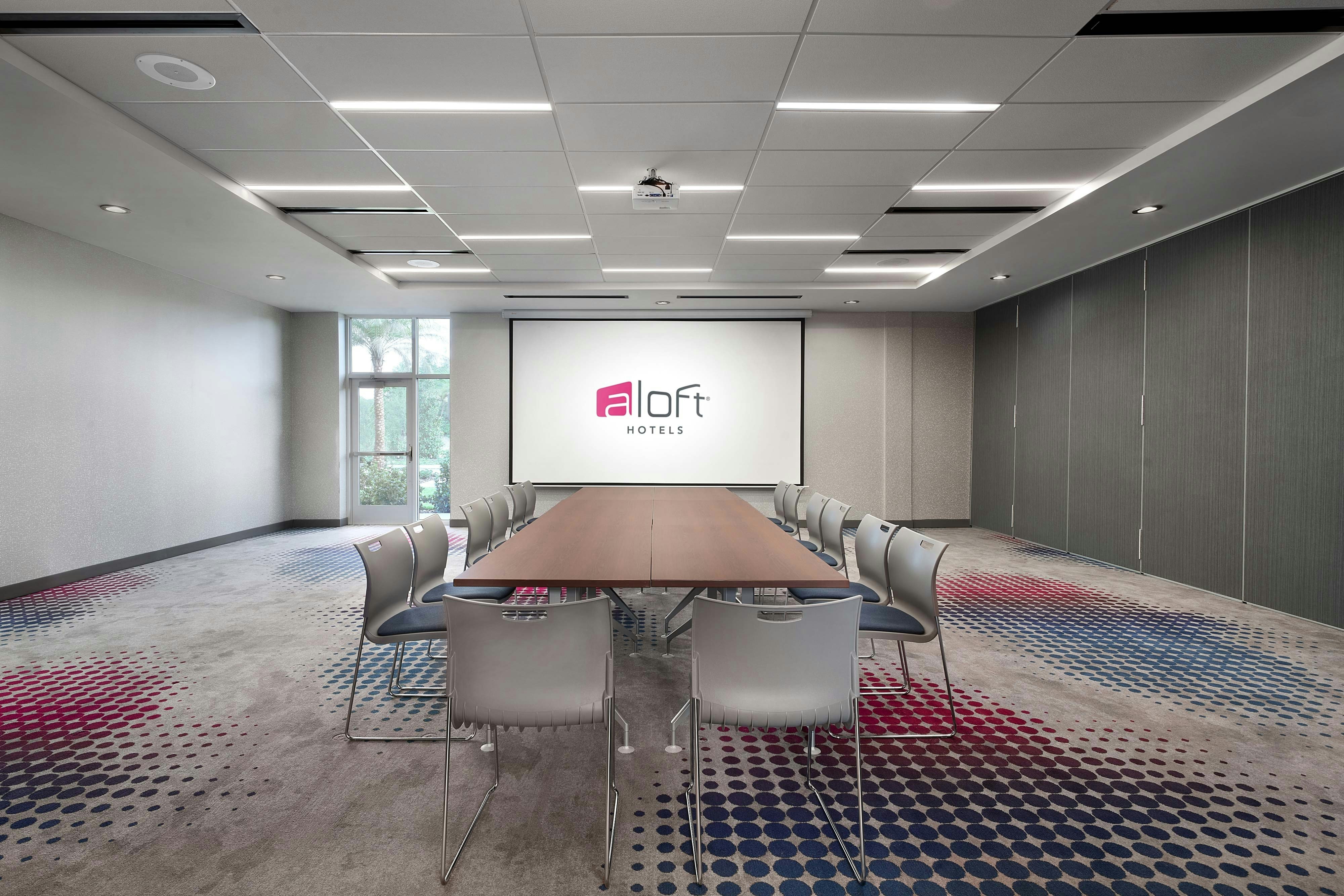 Aloft Orlando International Drive 10/11