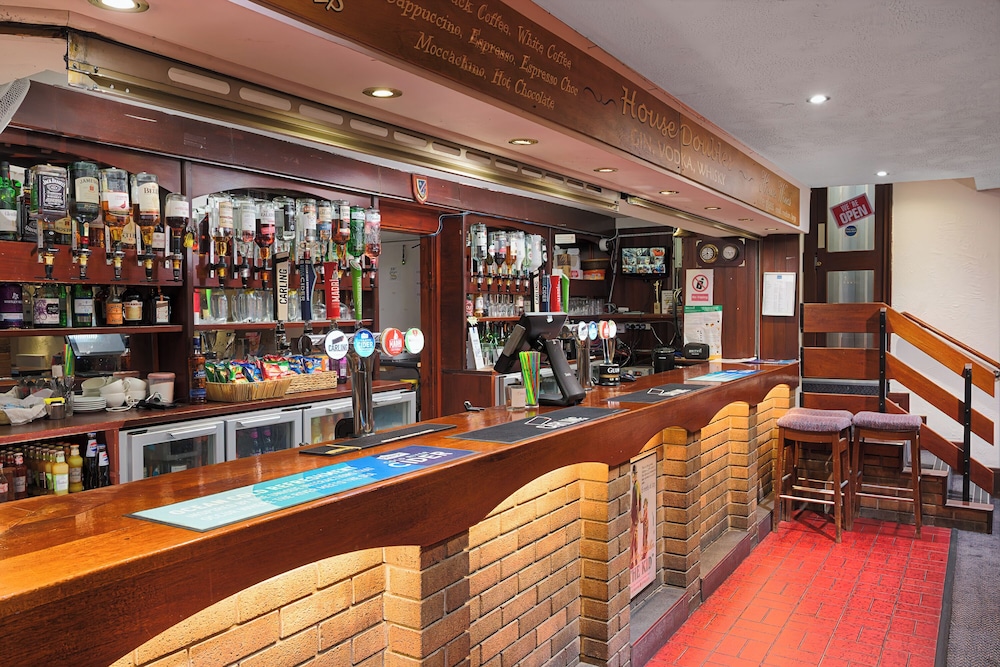 The Sandringham Hotel 30/48