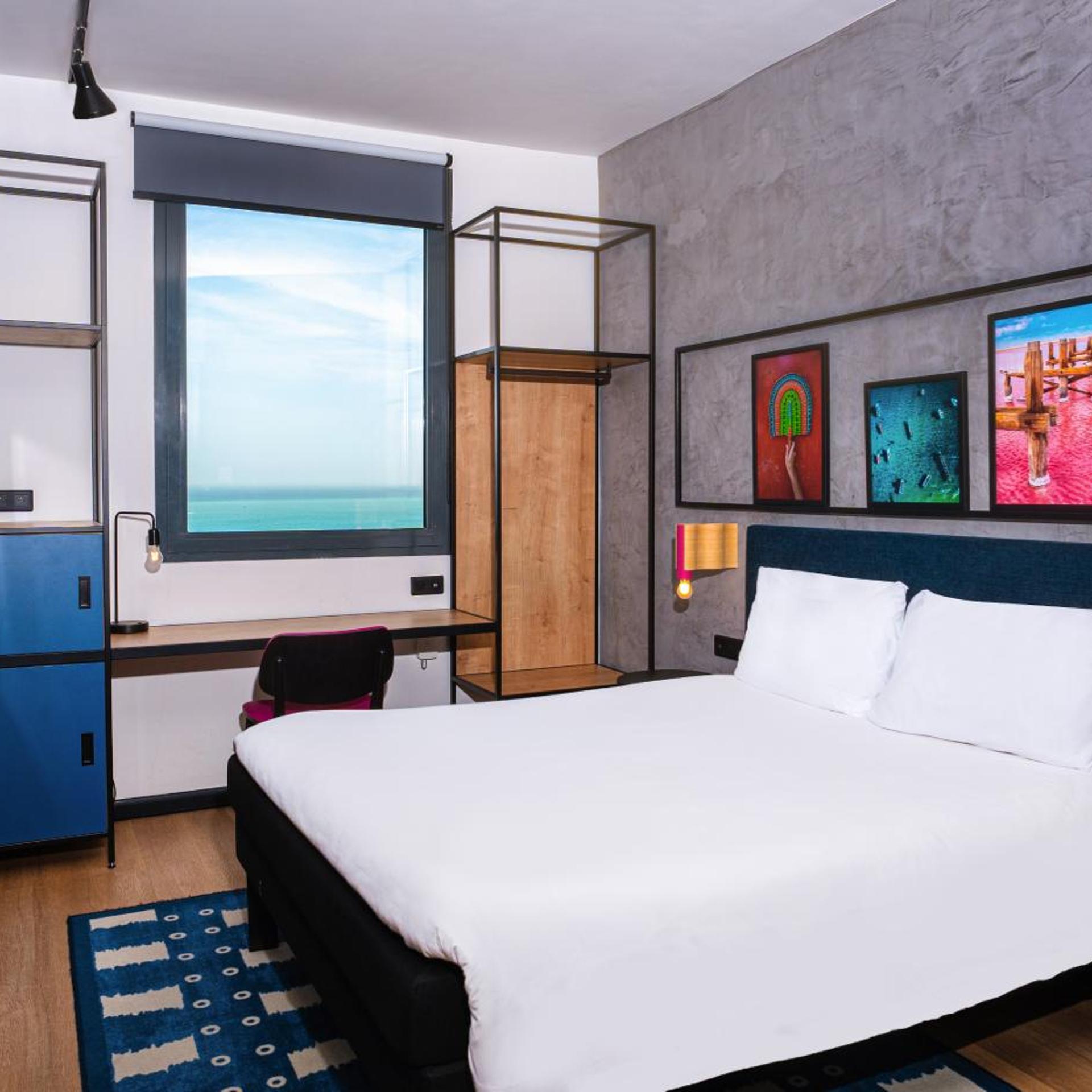 Standard, Double Bed, Sea Side