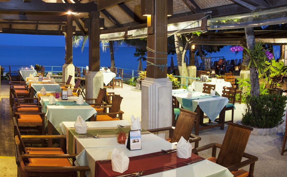Fair House Beach Resort & Hotel 61/77