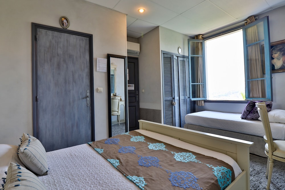 Le Panoramic Boutique Hotel 5/70