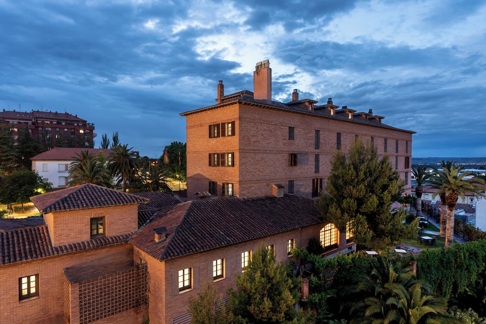 Parador De Calahorra 42/47