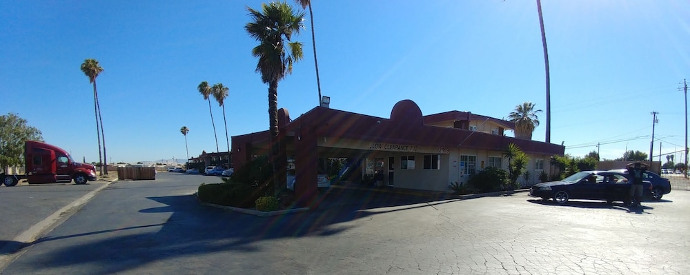Red Roof Inn Los Banos 4/19