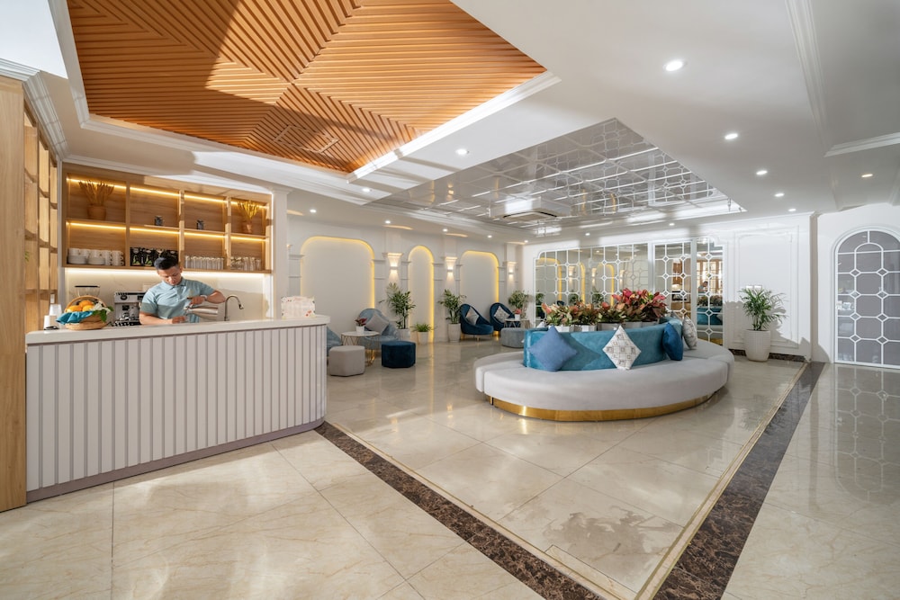 PARACEL DANANG HOTEL 7/50