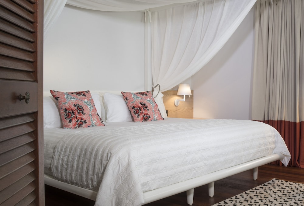 LE MERIDIEN ILE DES PINS 7/50