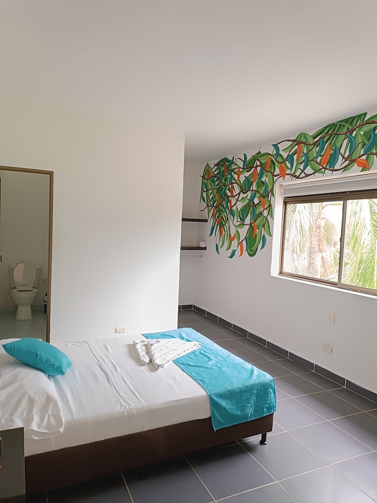 BASIC, DOUBLE BED