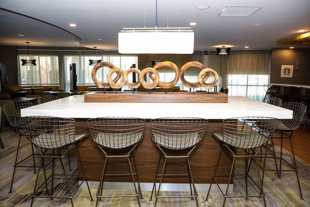 Courtyard By Marriott Toronto Brampton 36/43
