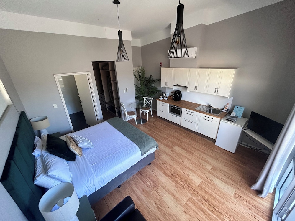 Maand Up Accommodation 18/61