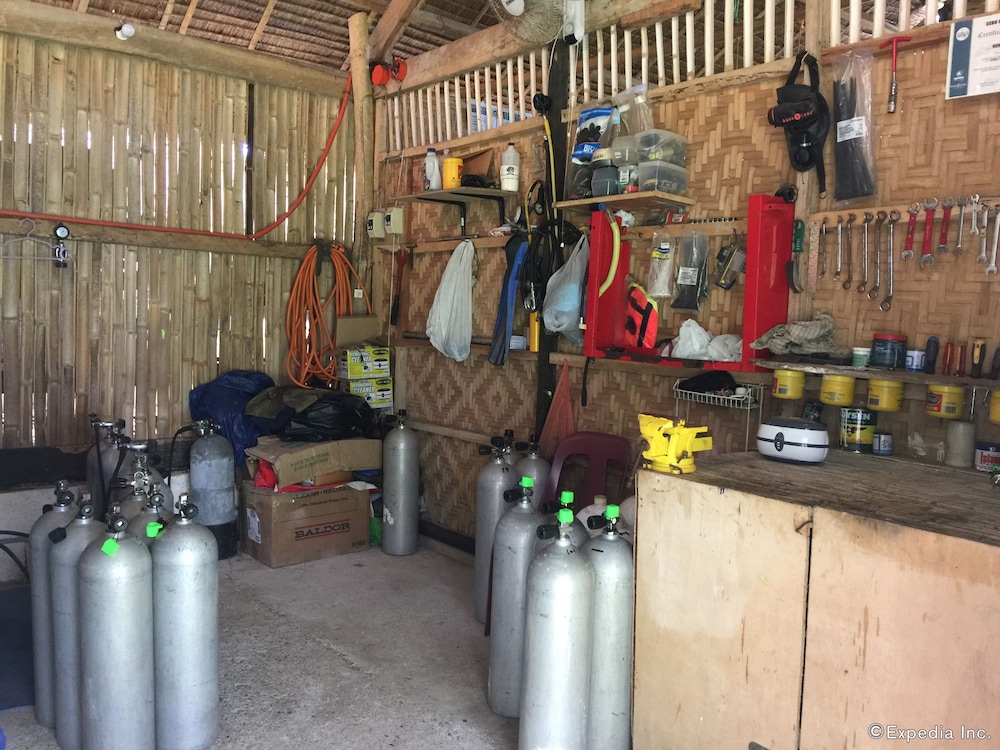 Bohol Lahoy Dive Resort 24/47