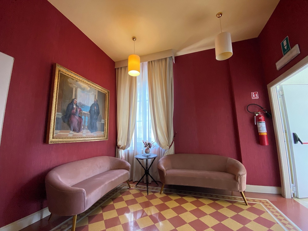 Basilica Hotel 20/50