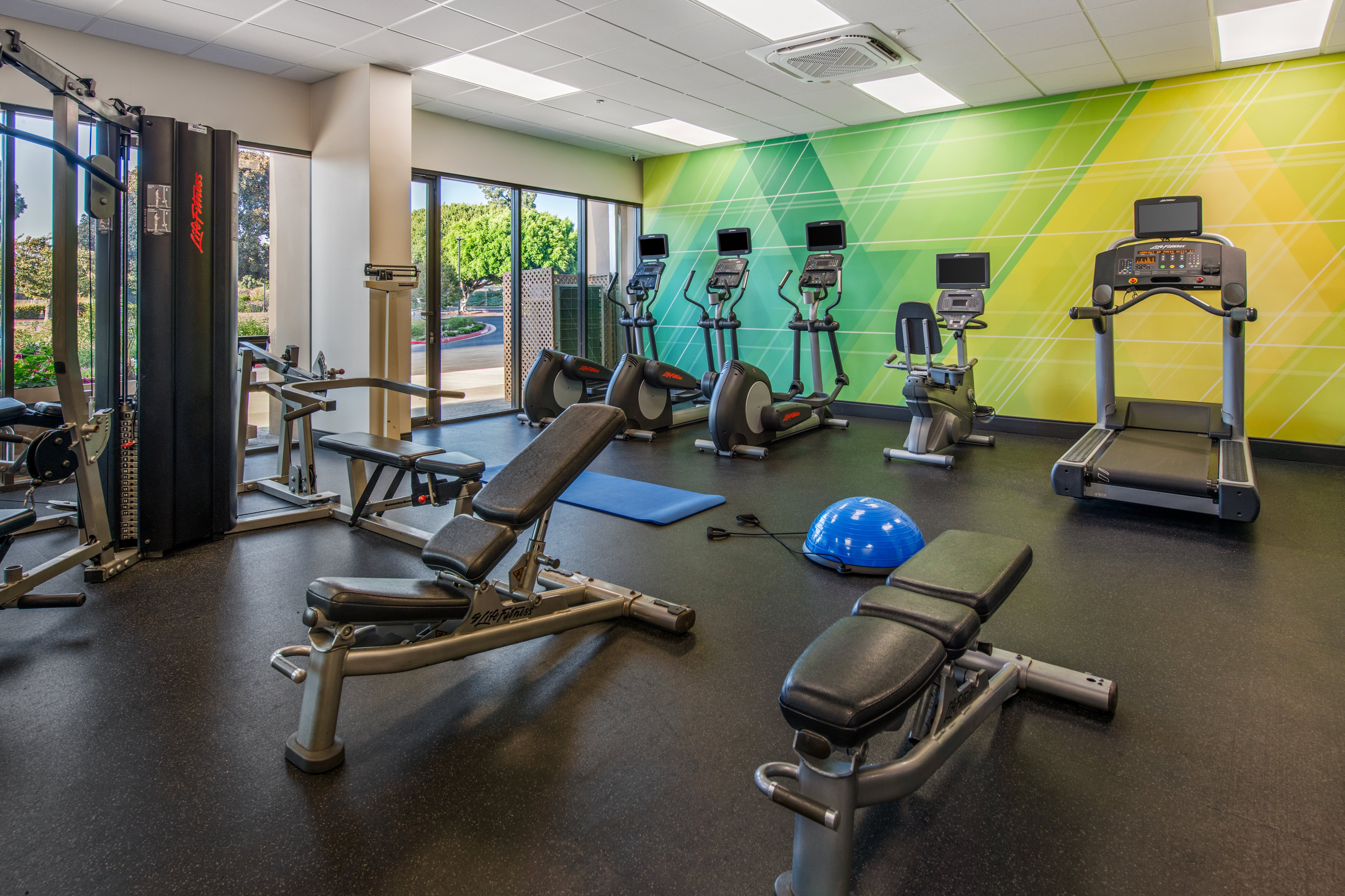 Courtyard by Marriott Oxnard/Ventura 18/32