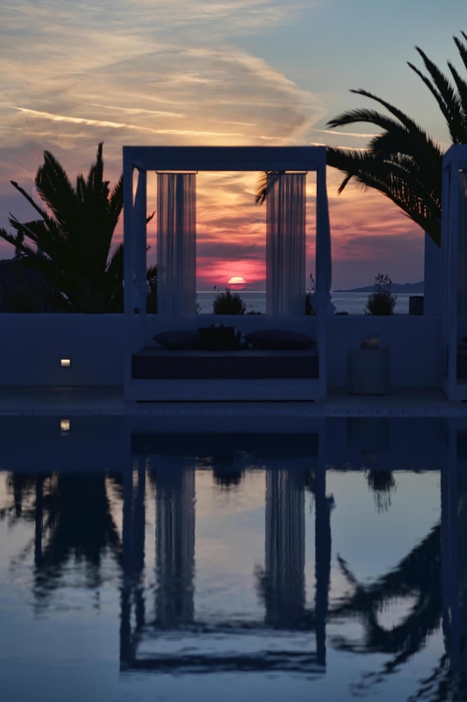 Livin Mykonos Boutique Hotel - Adults only 71/76