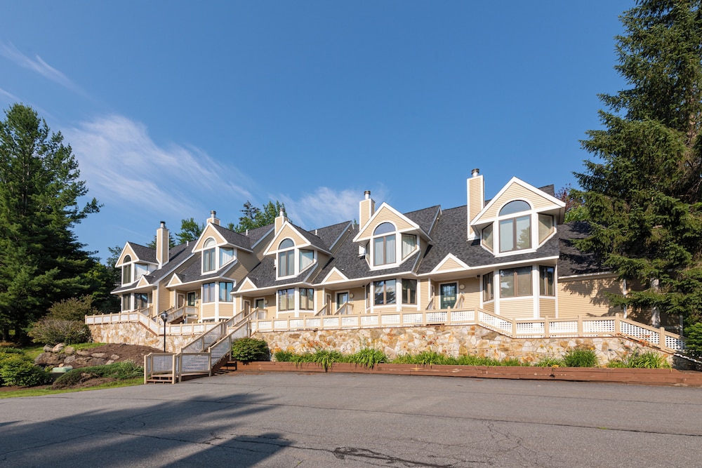 Mount Snow Lodging 50/50