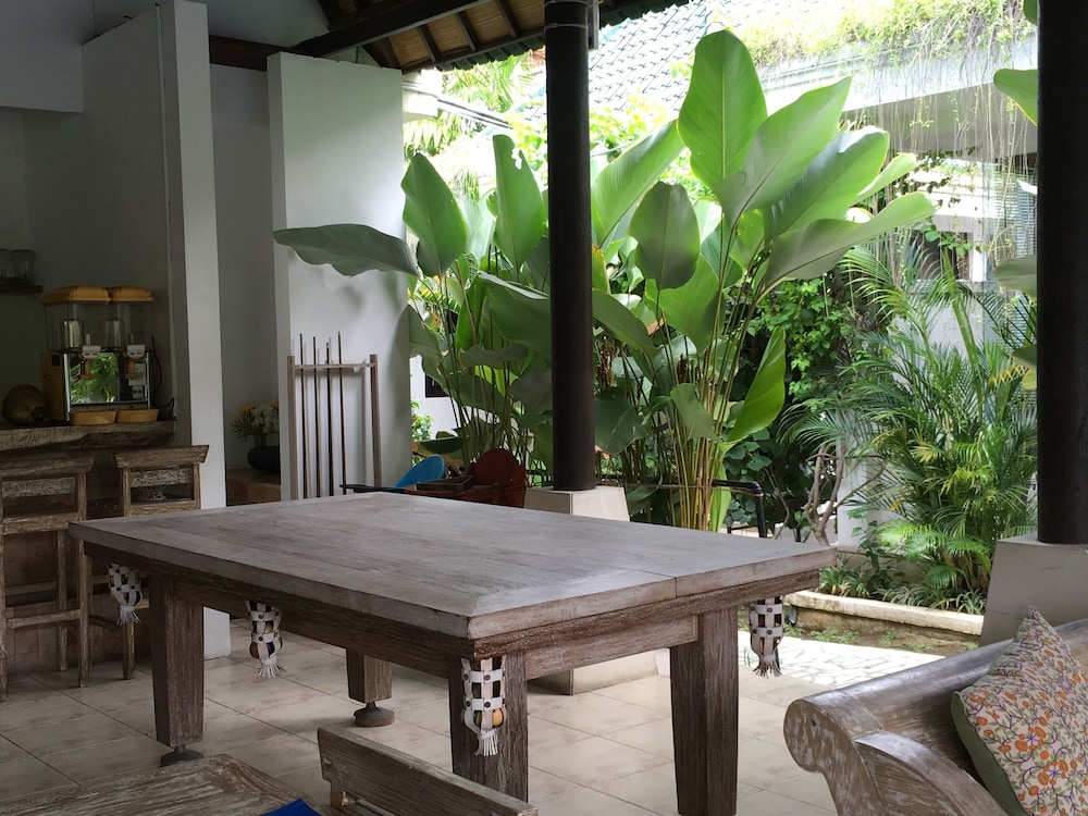 Artemis Villa And Hotel 36/46