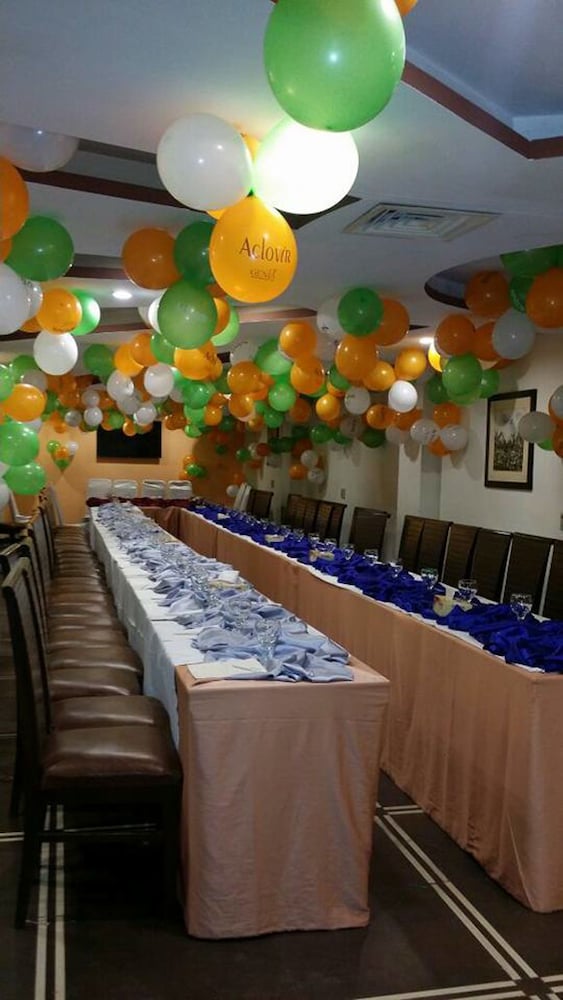 The Grand Inn Hotel 37/50