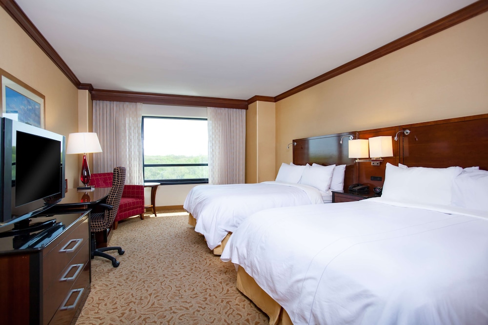 Hyatt Regency Coralville 11/66