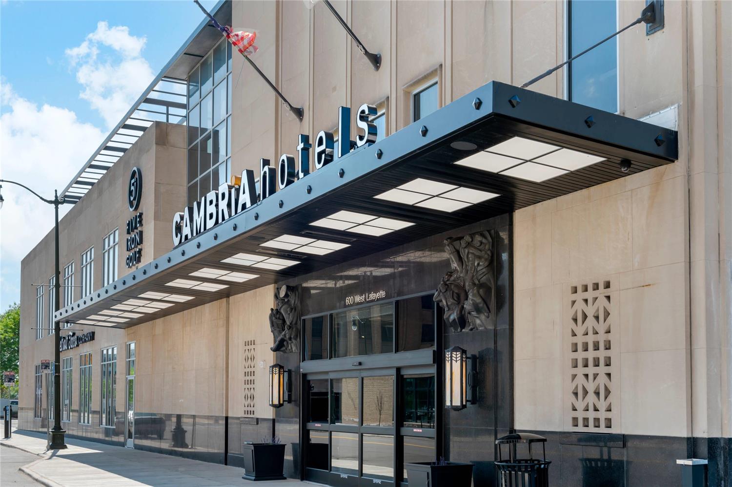Cambria Hotel Detroit Downtown 7/49