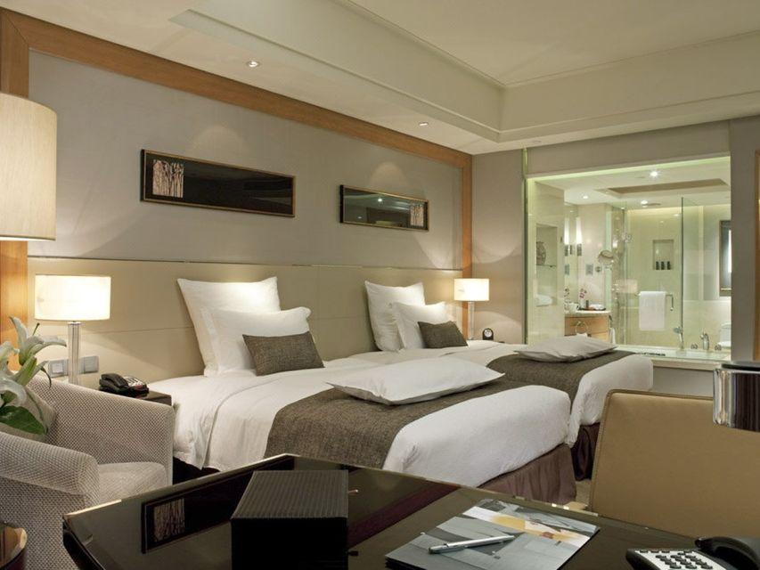 Superior, Deluxe, 2 Beds, Street View, City View