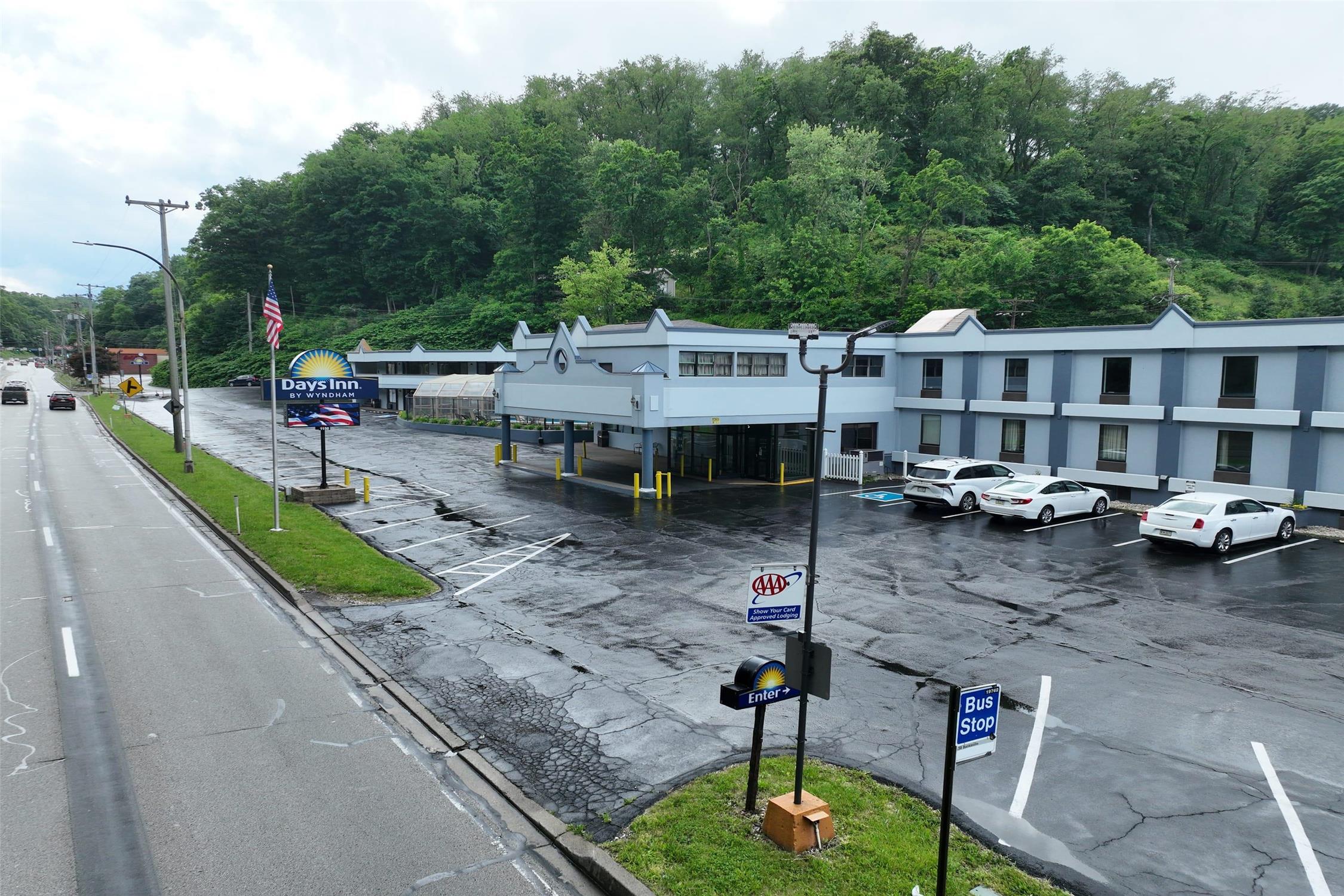 Days Inn by Wyndham Pittsburgh 21/24