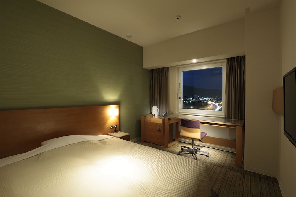 Candeo Hotels Chino 21/60